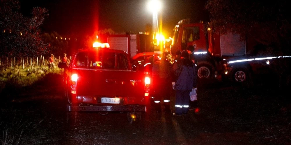 Συναγερμός στο Πέραμα για άτομο που έπεσε σε δεξαμενή καυσίμων – Επιχείρηση για την ανάσυρσή του